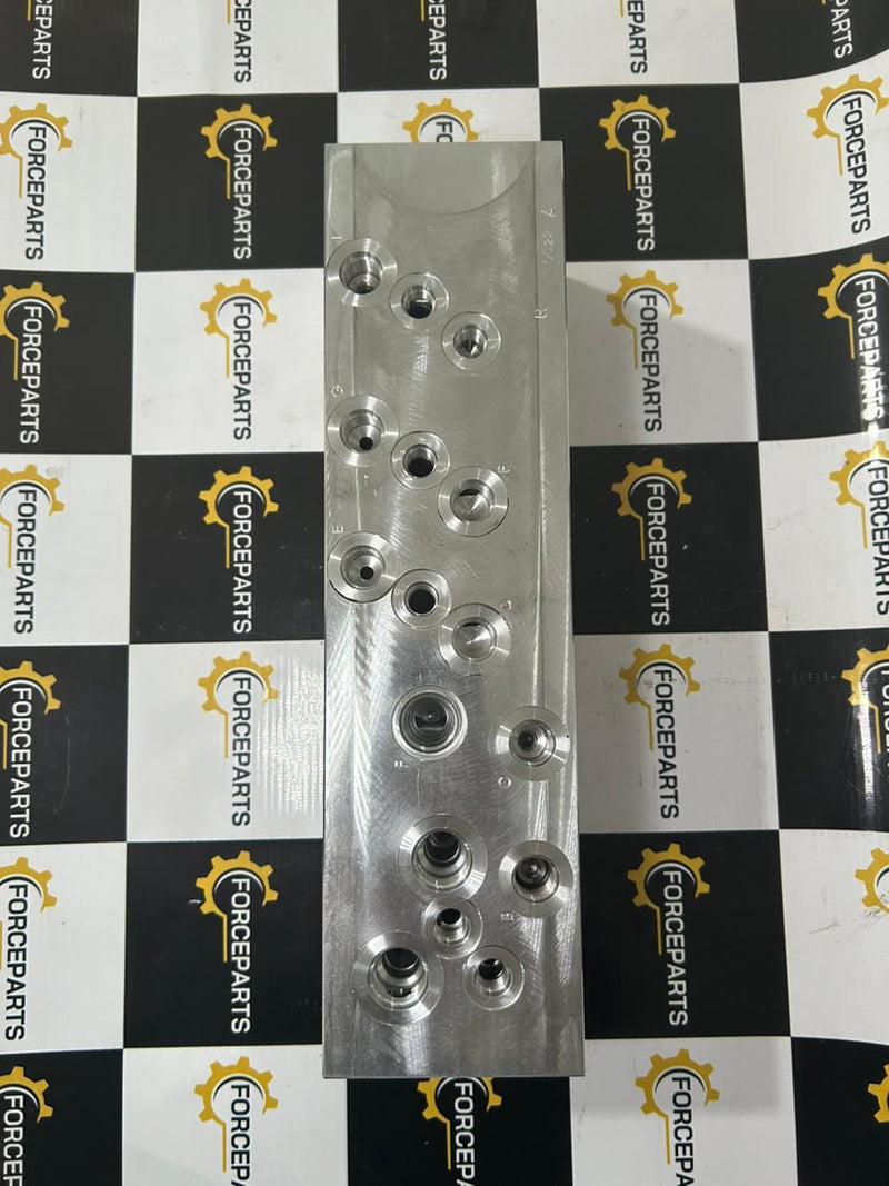 AH223640 / AE2110C  BLOCO MANIFOLD HIDRÁULICO